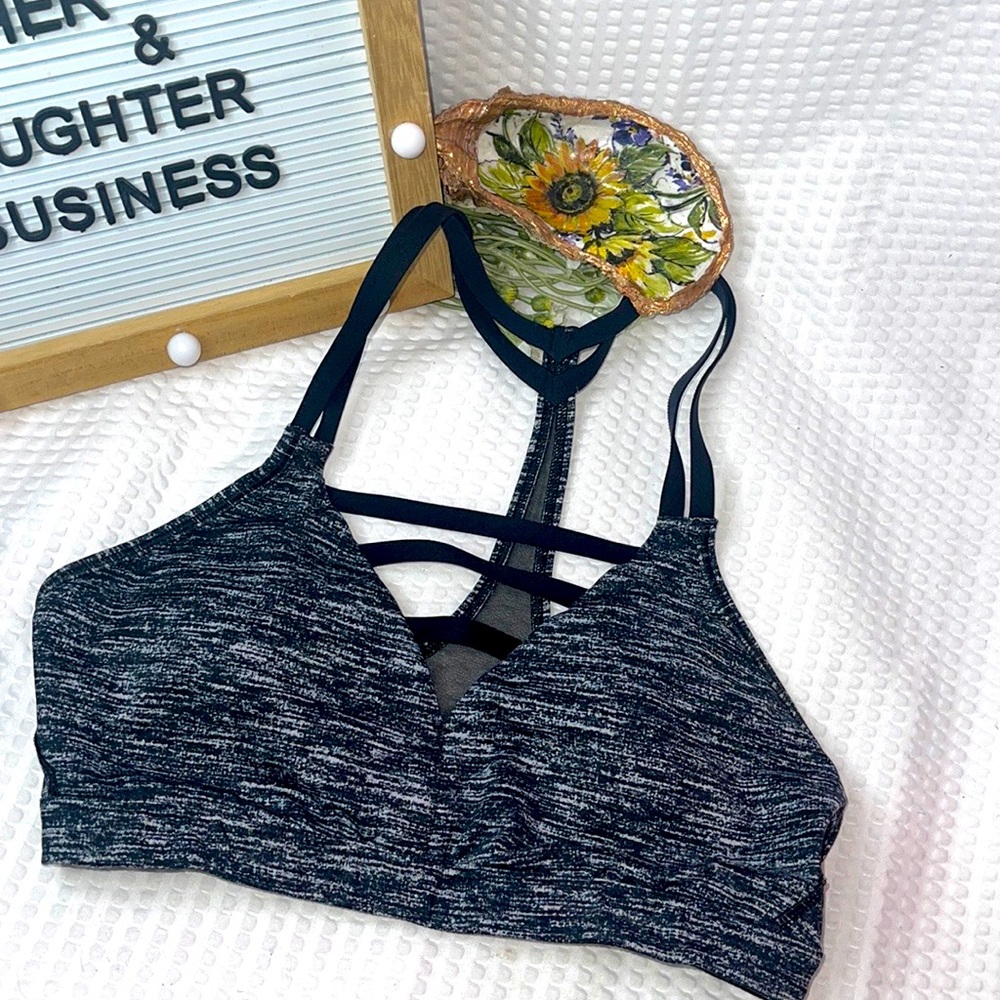 Victoria’s Secret sport space die gray and black sports brasize Small women’s - Picture 1 of 3